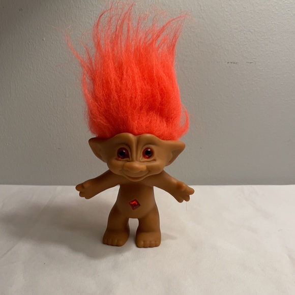 Vintage Treasure Troll Doll w/ Cheerleading Outfit - Picture 3 of 9